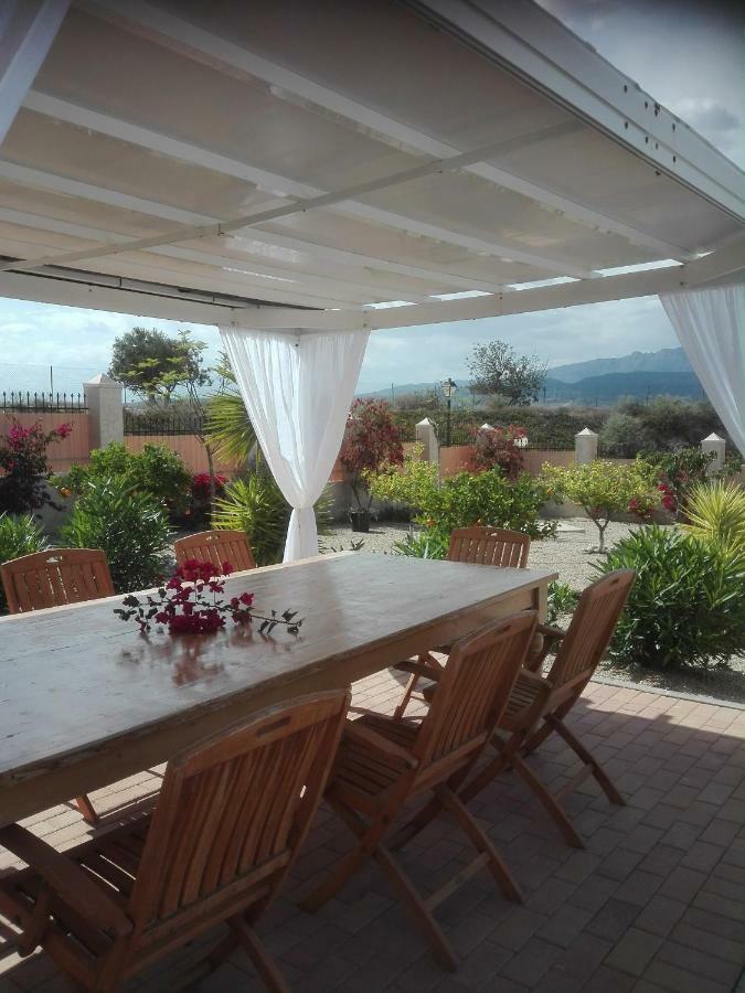 Villa Campos del Río Exterior foto